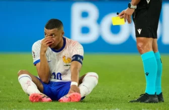 Kylian Mbappé suffers broken nose, now a doubt for game against Netherlands